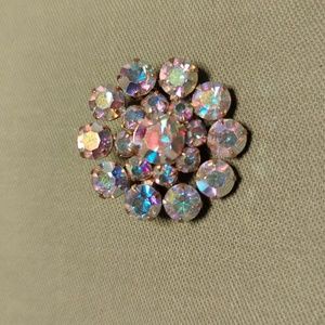 Vintage aurora borealis crystal cluster brooch